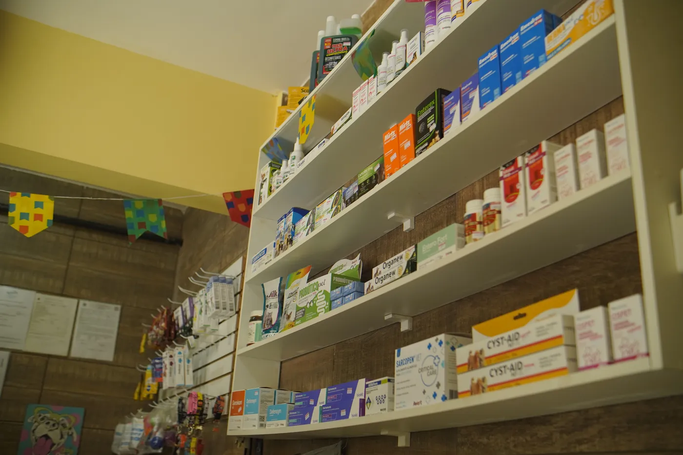 Farmácia veterinária própria